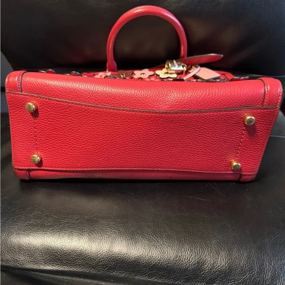 Coach Red floral appliqué Handbag - Picture 13 of 14